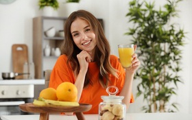 Sốt có nên uống nước cam không? Bị sốt virus nên ăn gì?