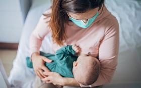 Trẻ em sinh ra có mẹ mắc Covid-19 có bị dị tật thai nhi không?