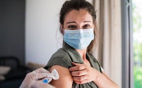 Tiêm vaccine có giúp giảm các triệu chứng hậu Covid không?