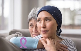 Cảnh giác với bệnh ung thư vú ở phụ nữ trẻ