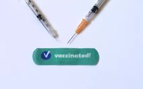 Tiêm vaccine Covid-19 và vaccine phòng cúm cùng nhau có khiến tác dụng phụ nghiêm trọng hơn không?