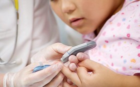 Điều trị tiểu đường trẻ em như thế nào?