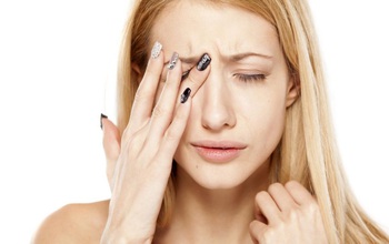 8 thói quen gây hại cho mắt cần loại bỏ ngay