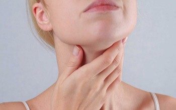 Bệnh viêm họng: Nguyên nhân, dấu hiệu và cách điều trị đơn giản