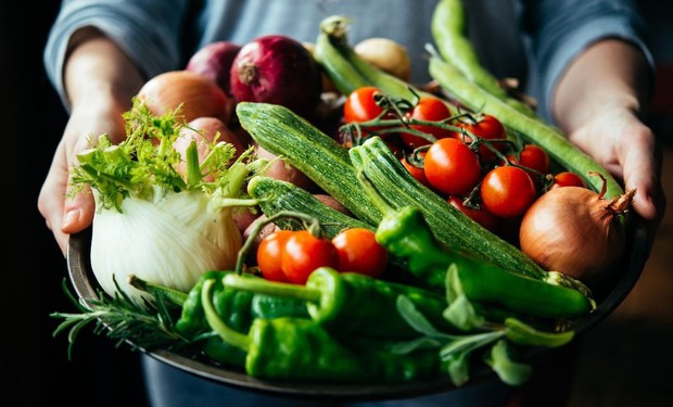 5 loại rau tốt nhất giúp giảm cholesterol trong máu giảm nguy cơ đột quỵ mùa hè