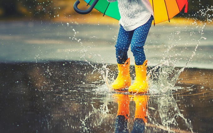 10 sai lầm thường gặp trong chăm sóc sức khoẻ mùa mưa mà bạn cần tránh xa