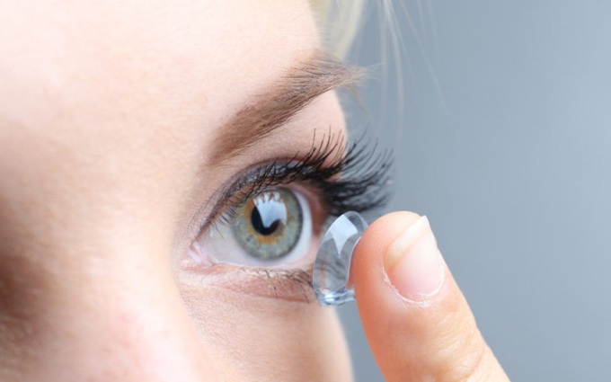 Những điều cần biết về kính áp tròng ban đêm để điều trị cận thị hiệu quả