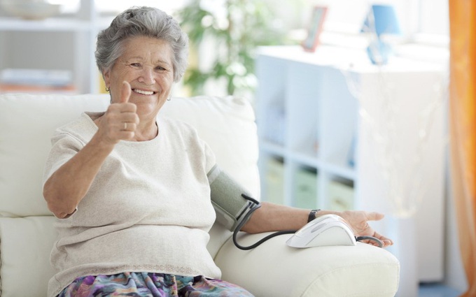 Tìm hiểu chung về huyết áp và nhịp tim của người cao tuổi