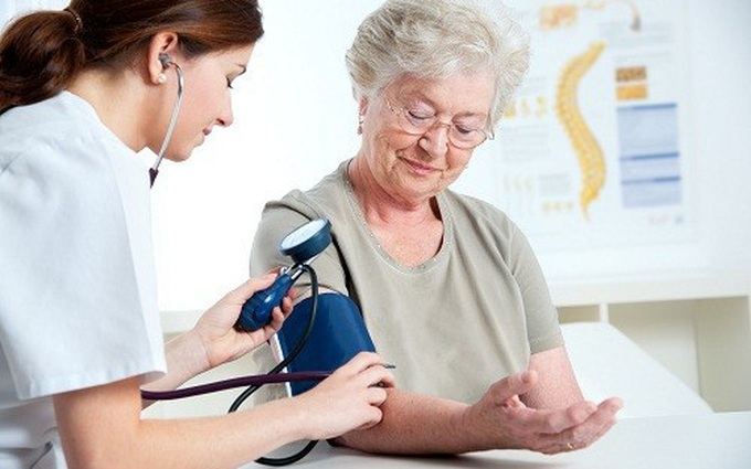 7 lưu ý cần nhớ khi sử dụng thuốc điều trị tăng huyết áp