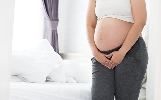 Có thai bao lâu thì đi tiểu nhiều? Vì sao phụ nữ đi tiểu nhiều khi mang thai?