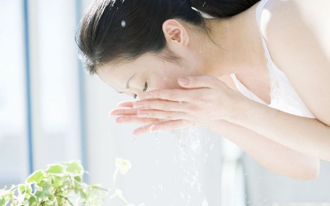 Rửa mặt bằng nước vo gạo có giúp làn da trắng mịn hay không?