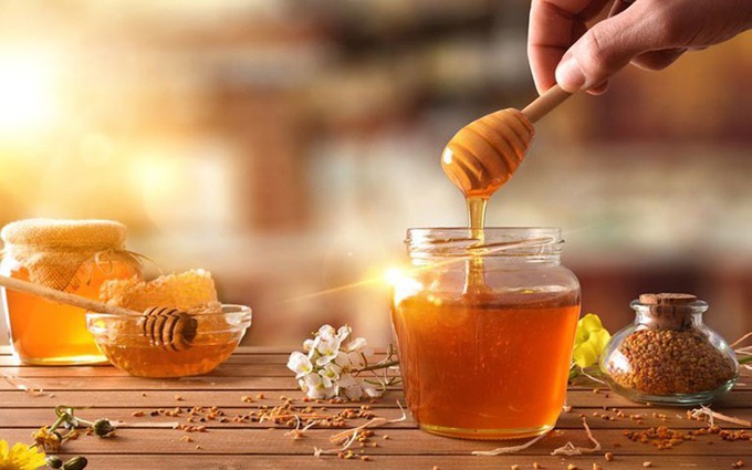 Chữa viêm thanh quản bằng mật ong có hiệu quả không?