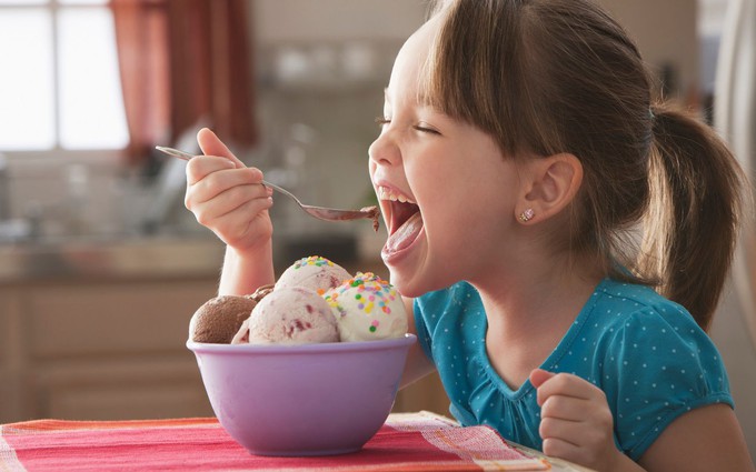 Ăn kem mỗi ngày: Lợi hay hại nhiều hơn?