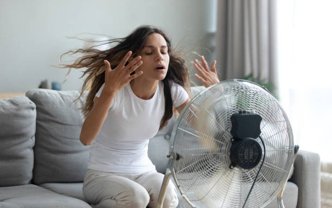 9 cách làm mát cơ thể tự nhiên không cần điều hòa mà ít người biết đến