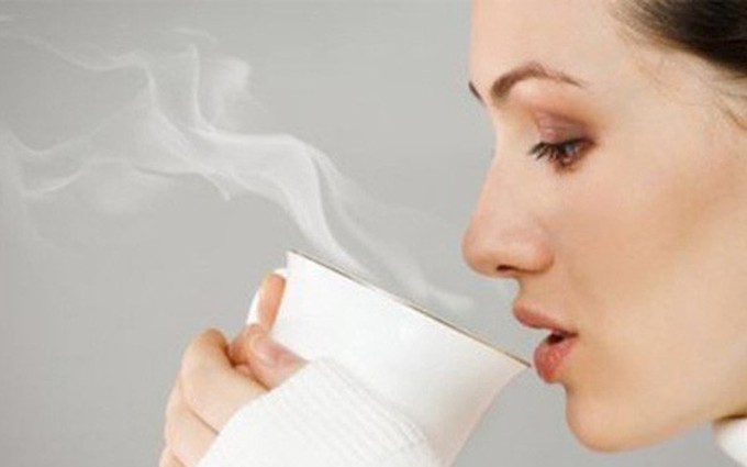 Bất ngờ với cách uống nước ấm giảm cân
