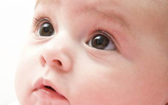 Chấn thương mắt ở trẻ - mối nguy hiểm đáng gờm ba mẹ nào cũng nên biết