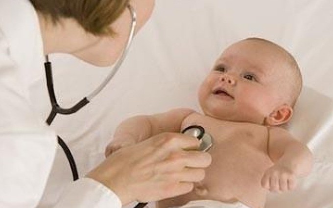 Những điều cần biết về viêm phổi ở trẻ: dấu hiệu, nguyên nhân, biến chứng và cách phòng tránh