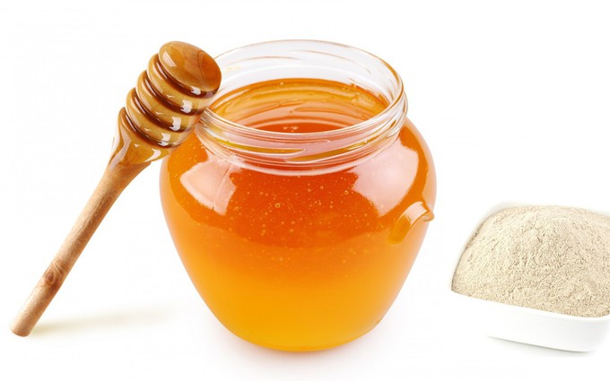 Bài thuốc dân gian: Chữa đau dạ dày bằng nghệ đen và mật ong