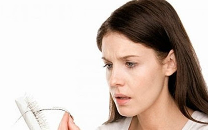 9 cách ngăn rụng tóc đơn giản mà nữ giới nên tham khảo