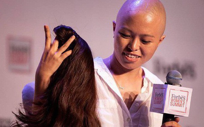 Cách chăm sóc tóc cho bệnh nhân ung thư vú sau hóa trị liệu