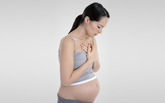 7 dấu hiệu trào ngược dạ dày thực quản thường gặp khi mang thai