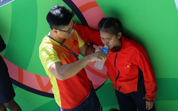 Tuyển thủ Việt Nam nhập viện sau nỗ lực tại SEA Games 30: Kiệt sức khi chơi thể thao nguy hiểm như thế nào?