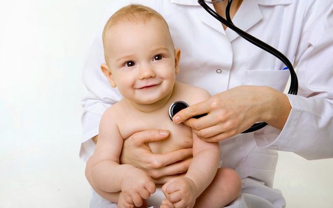 Viêm phế quản ở trẻ sơ sinh: Dấu hiệu, nguyên nhân và phương pháp điều trị