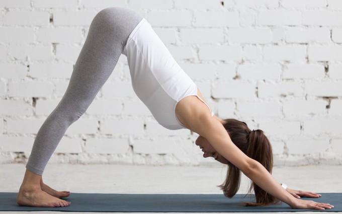 3 tư thế yoga chữa bệnh đau lưng đơn giản nên thực hiện hàng ngày