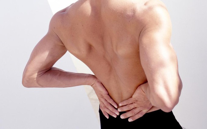 Nhận biết các dấu hiệu thường gặp của bệnh đau lưng