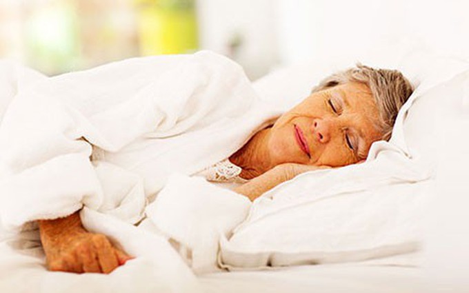 Mẹo giúp bạn ngủ ngon khi bị viêm khớp dạng thấp