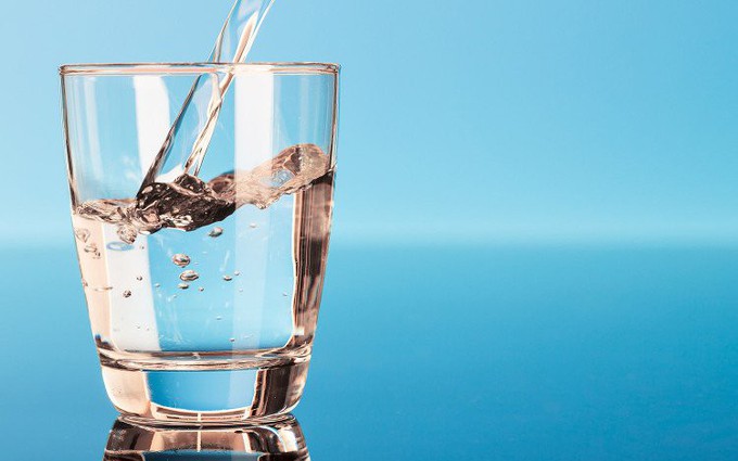 Bạn đã uống nước đúng cách chưa? Uống như thế nào để phòng ngừa sỏi thận?