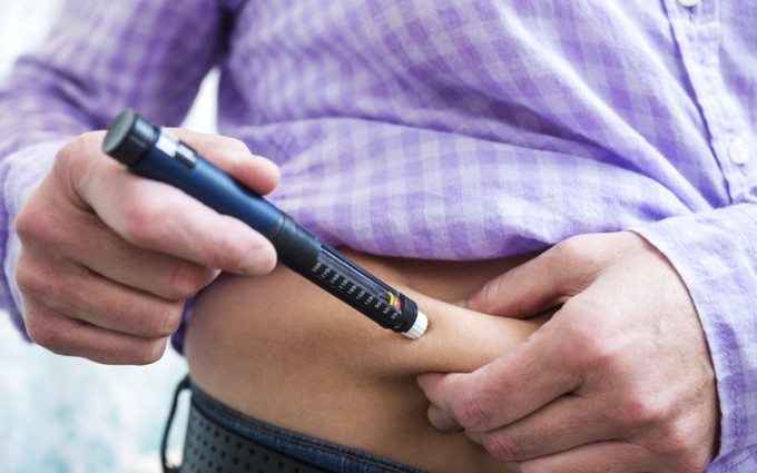 Bệnh nhân đái tháo đường điều trị insulin tăng cân, vì sao?